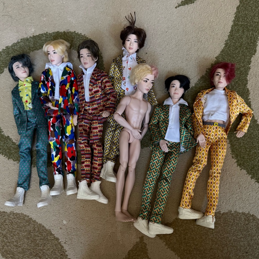 Mattel BTS Boy Band Bangtan Idol KPop Dolls Complete set of 7 members